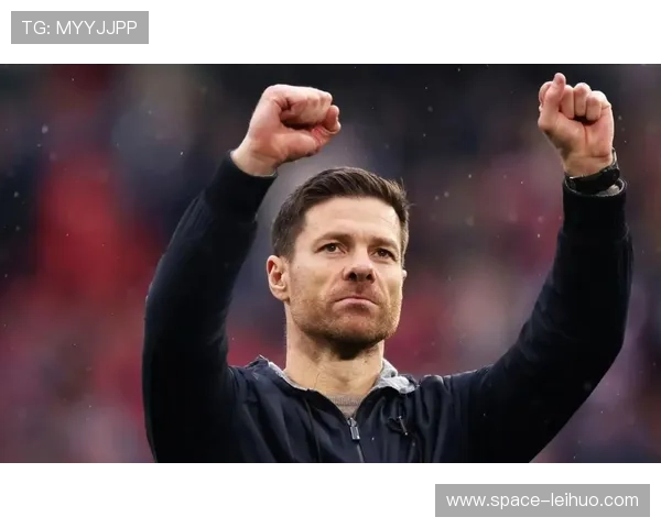 意甲阵型调整趋势，三后卫体系重获新生