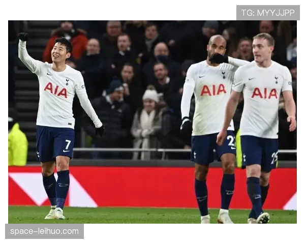 “热刺1-0莱斯特城，孙兴慜第87分钟远射绝杀打破僵局”