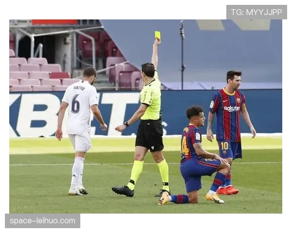 巴萨训练课重点演练：丢球后6秒内的高强度集体反抢